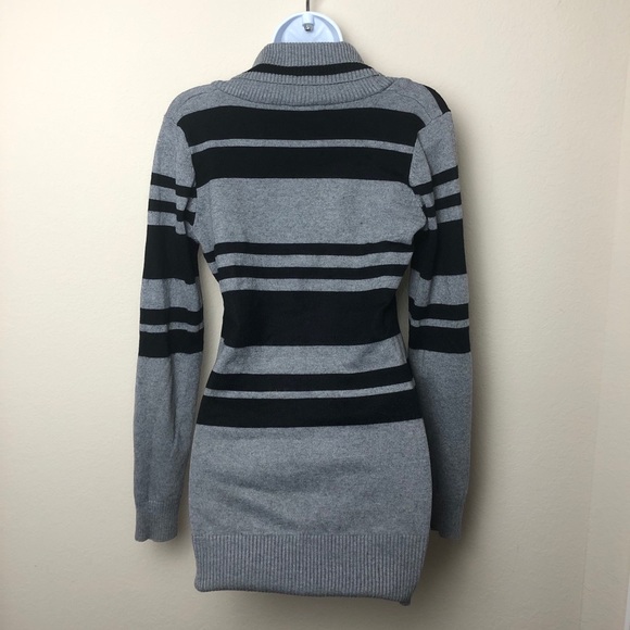 2b Bebe sweater - Picture 3 of 5